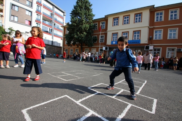 Boşaltılan hiçbir okul seneye yetişmeyecek