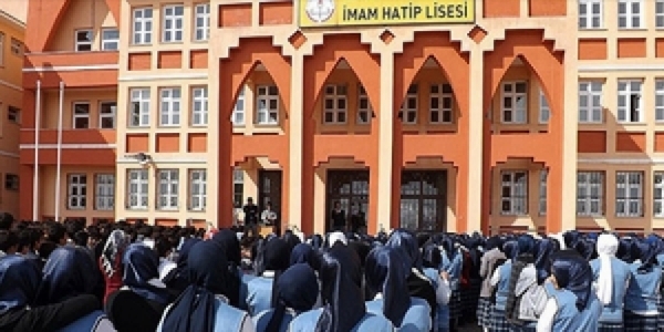Okullara 'imam hatip' şubeleri açılmaya başlandı
