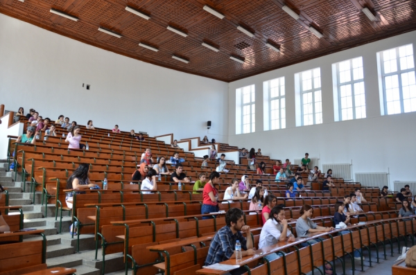 Hatay’da üniversiteler yüz yüze eğitime geçeceğini duyurdu